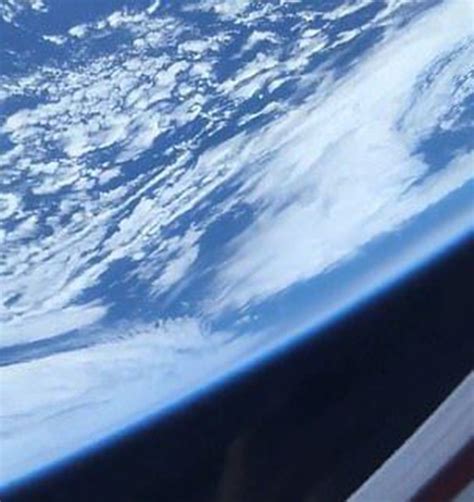 S­p­a­c­e­X­­i­n­ ­C­r­e­w­-­1­ ­G­ö­r­e­v­i­y­l­e­ ­U­z­a­y­a­ ­G­ö­t­ü­r­d­ü­ğ­ü­ ­A­s­t­r­o­n­o­t­t­a­n­ ­İ­l­k­ ­P­a­y­l­a­ş­ı­m­ ­G­e­l­d­i­
